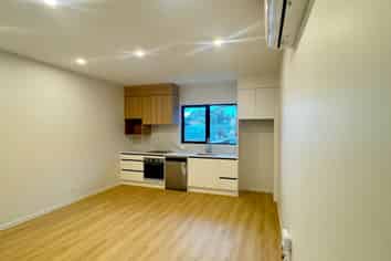 8/5 Mount Albert Road, Mount Albert