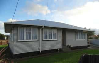 5 Sutton Place, Hawera