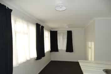 5 Sutton Place, Hawera