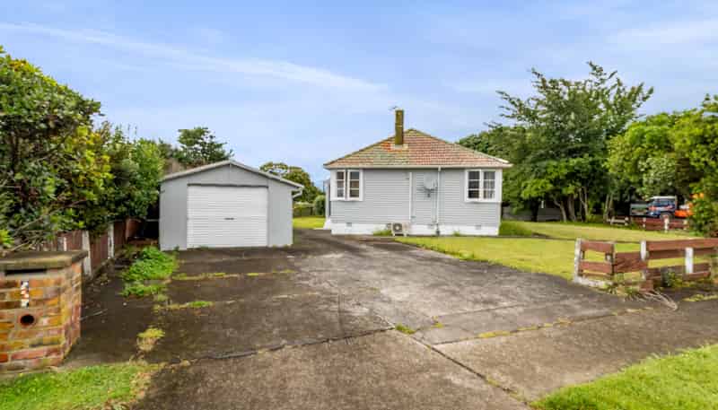 2 Dixon Avenue, Hawera