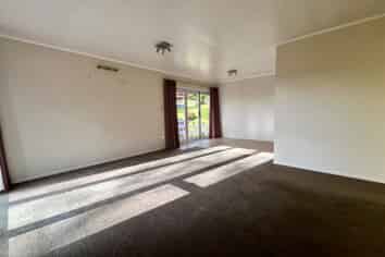 339 Whitford Road, Whitford