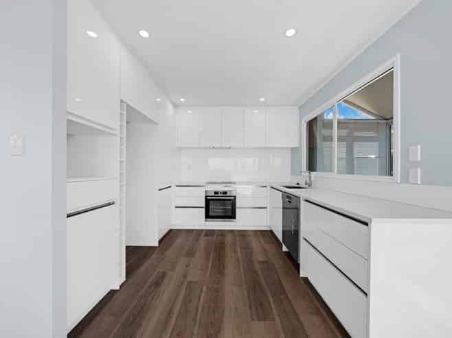 2/4 Rangitoto Terrace, Milford