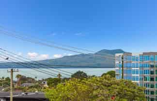 2/4 Rangitoto Terrace, Milford