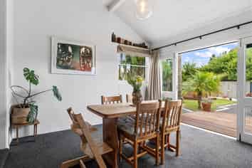 12 McLaren Falls Road, Lower Kaimai