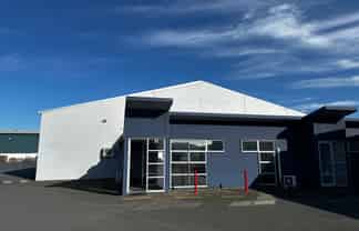 Modern Profile on Portsmouth Drive