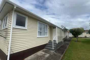 D/22 Parker Avenue , Levin