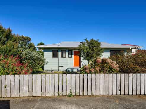 126A Waiwhetu Road, Waterloo