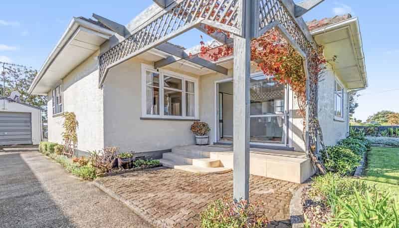 14 Toi Street, Tawhero