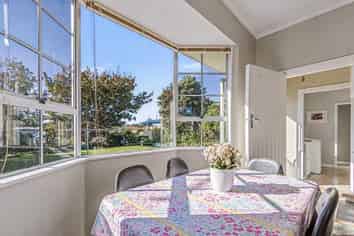 14 Toi Street, Tawhero