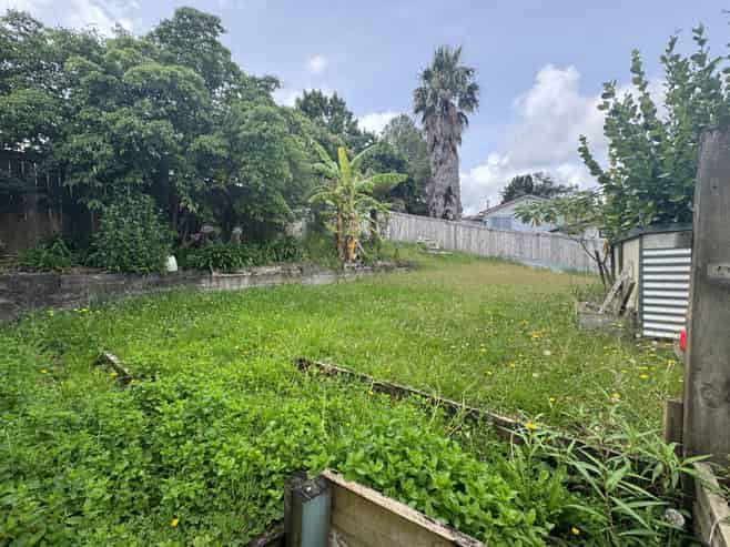 43 Gallony Avenue, Massey