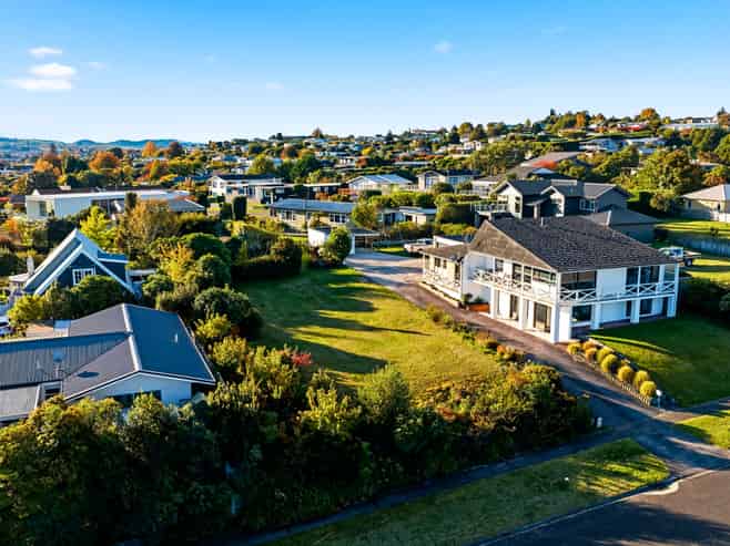 16 Harvey Street, Waipahihi