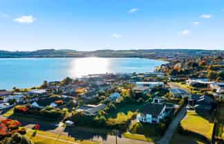 16 Harvey Street, Waipahihi