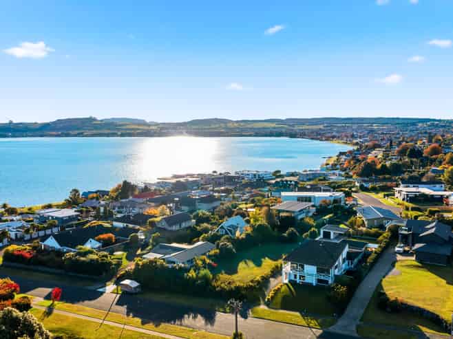 16 Harvey Street, Waipahihi