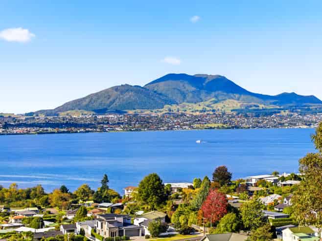 32 Mapara Road, Acacia Bay