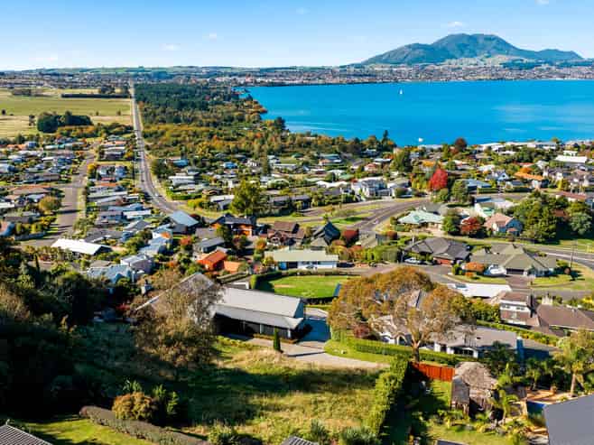 32 Mapara Road, Acacia Bay