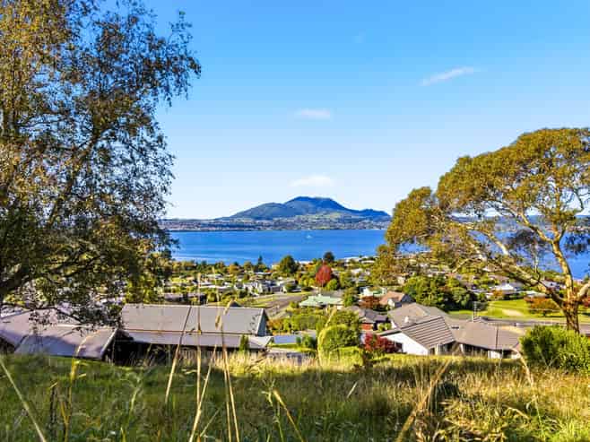 32 Mapara Road, Acacia Bay