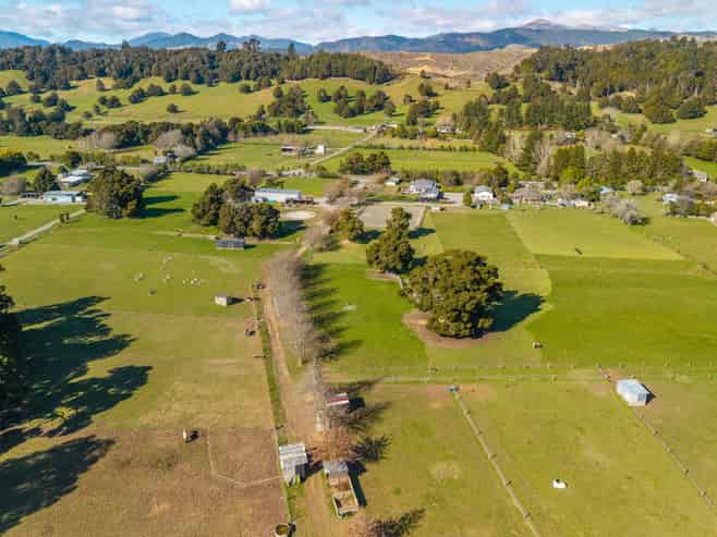 372 Wakefield-Kohatu Highway, Wakefield