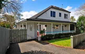 253 Royal Road, Massey