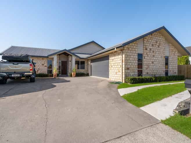 13 Amberley Place, Rototuna