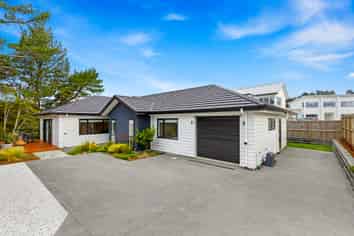 75 Glenvar Ridge Road, Long Bay