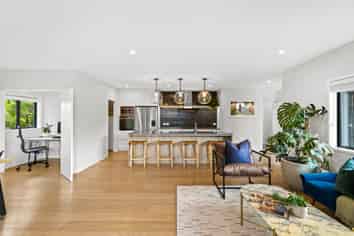 75 Glenvar Ridge Road, Long Bay