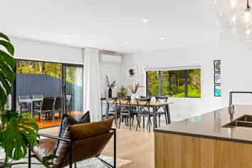 75 Glenvar Ridge Road, Long Bay