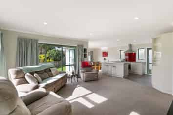 5A Rudyard Crescent, Johnsonville