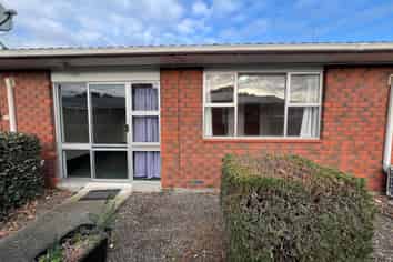 2/626 Main Street, Palmerston North