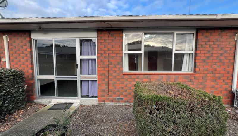 2/626 Main Street, Palmerston North