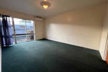 2/626 Main Street, Palmerston North