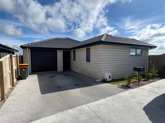 2/63 Waruhia Crescent, Rototuna