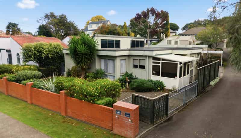 15A Brassey Road, Saint Johns Hill