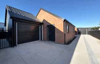 1/300 Westminster Street, Saint Albans