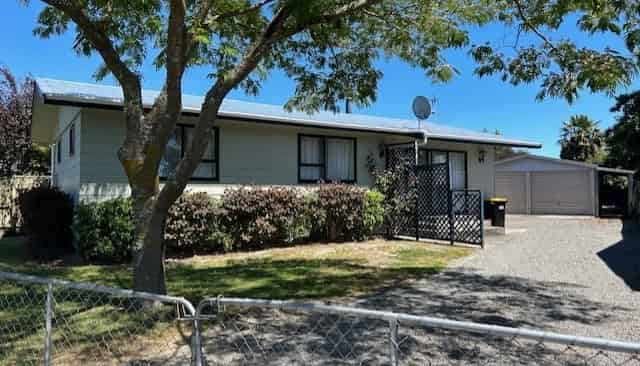 54 Vogel Crescent, Masterton