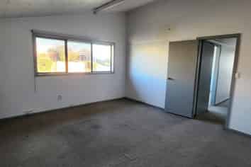 Drury warehouse and office for lease