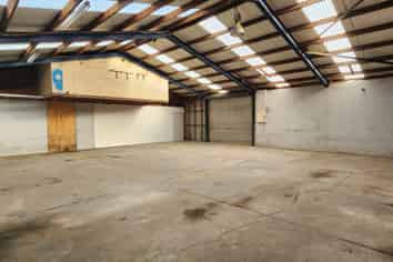 Drury warehouse and office for lease
