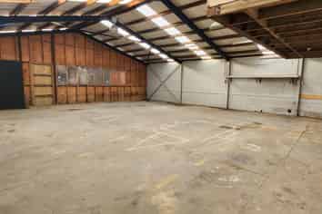 Drury warehouse and office for lease