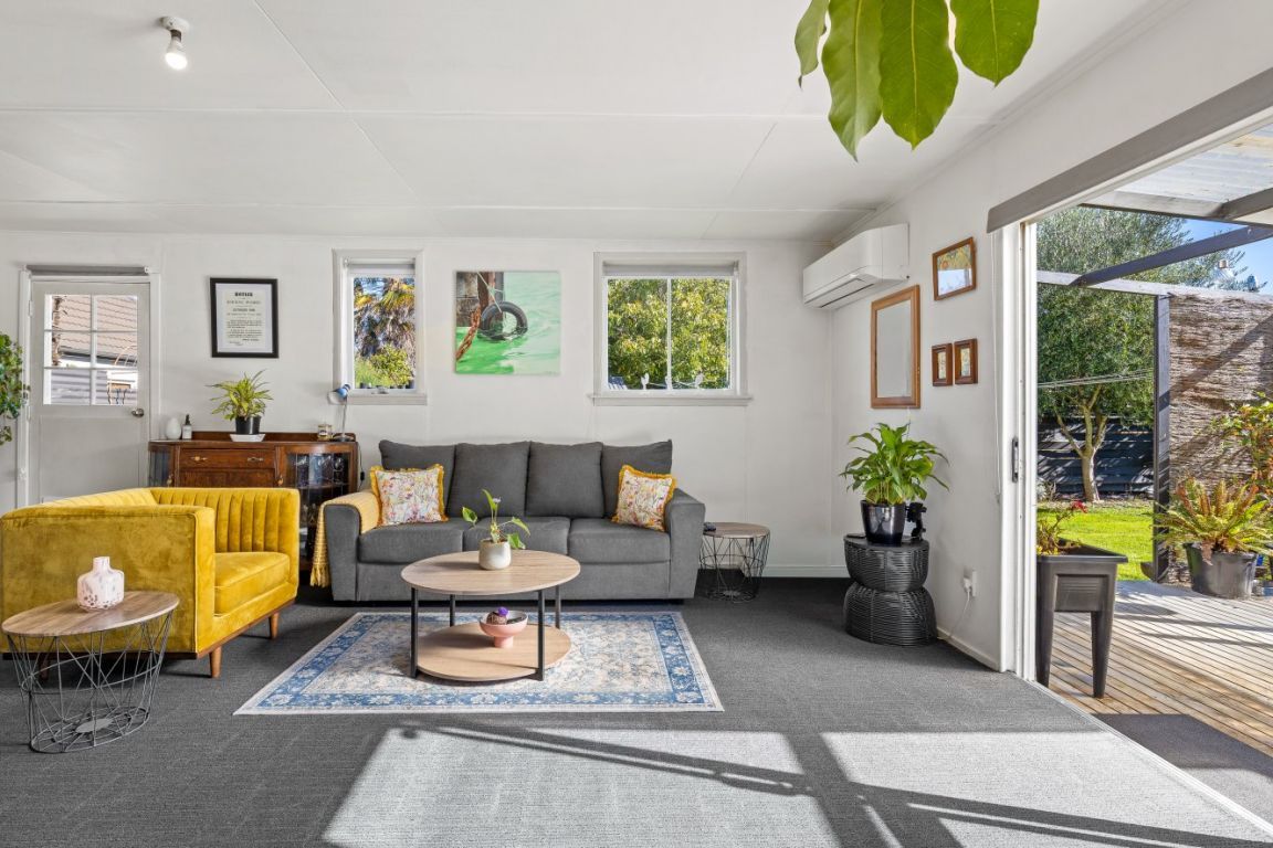 A Little Cottage with a Big Surprise - Mehr
