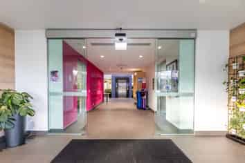 Executive Investment Opp. - Strong Tenant Profile