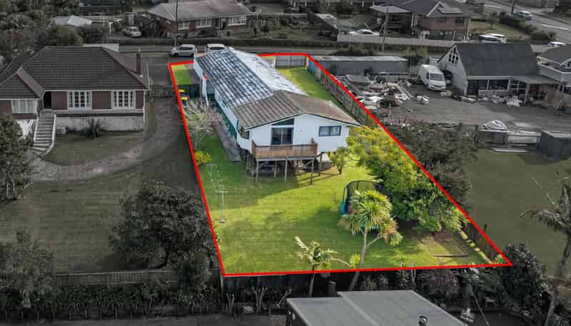 27 Orams Road, Hillpark
