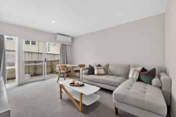 1/28 Hawkins Street, Meadowbank