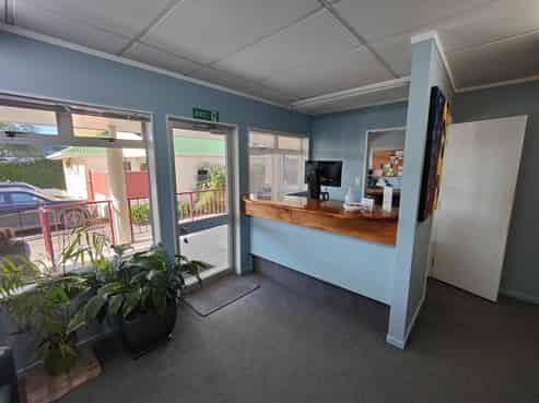 IDEAL MEDICAL/HEALTH OR OFFICE