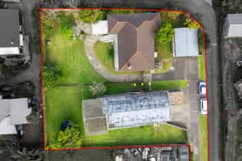 27 and 29 Orams Road, Hillpark
