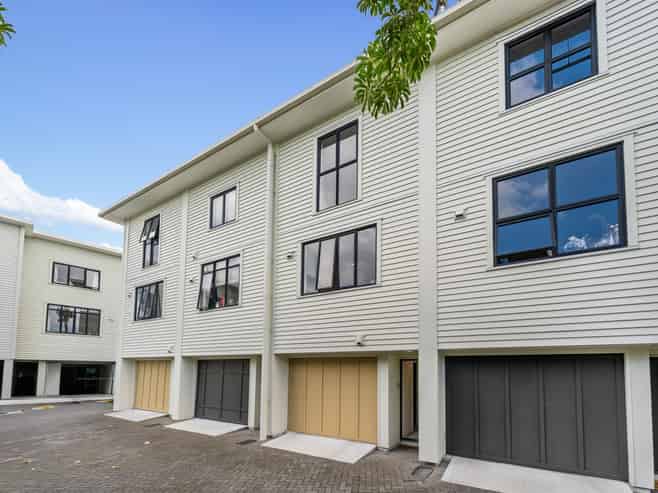 32/17 Lyon Avenue, Mount Albert