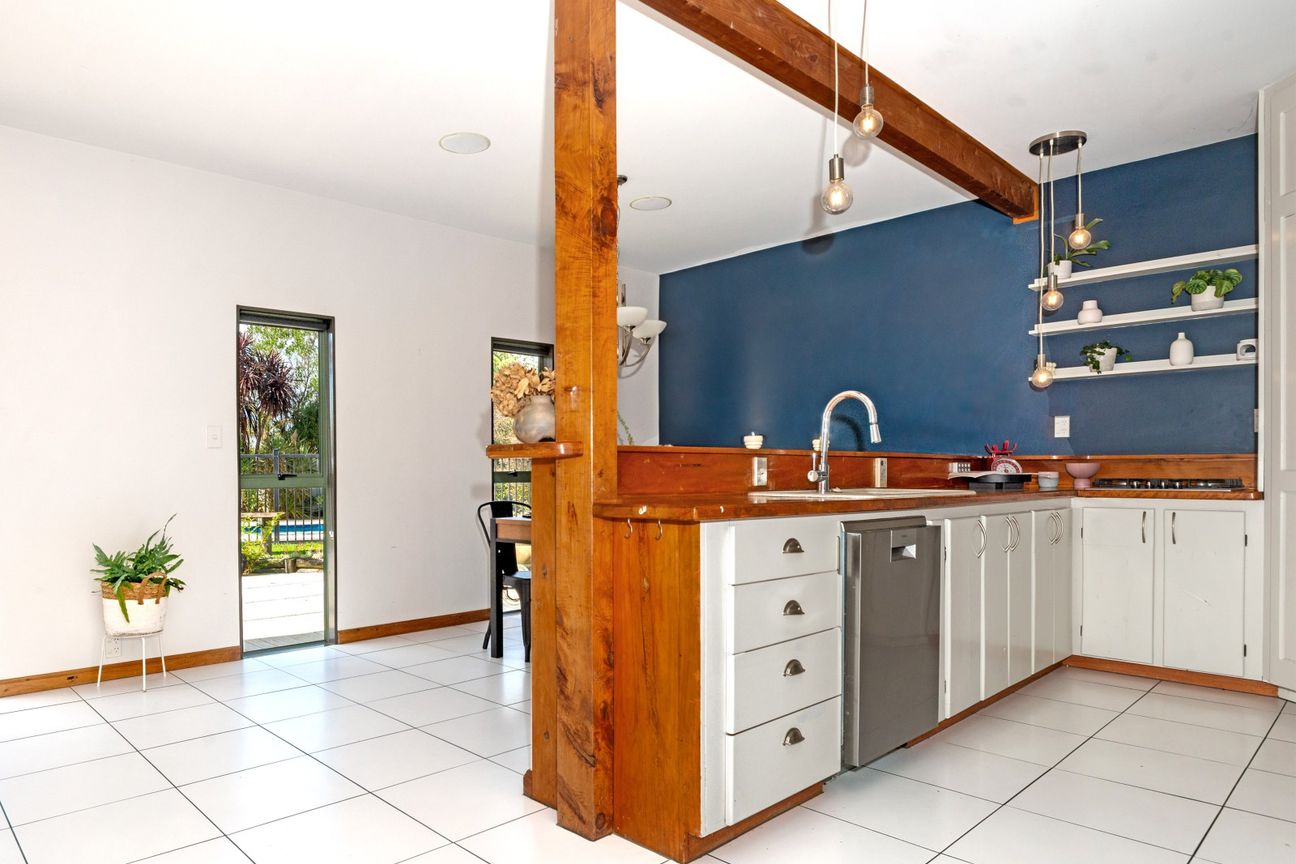 Lytton West Entry Level Unique Opportunity! - Ansicht 6