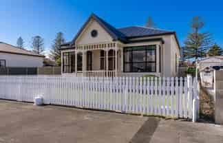 102 McGrath Street, Napier South