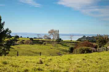 362 Grahams Beach Road, Manukau Heads