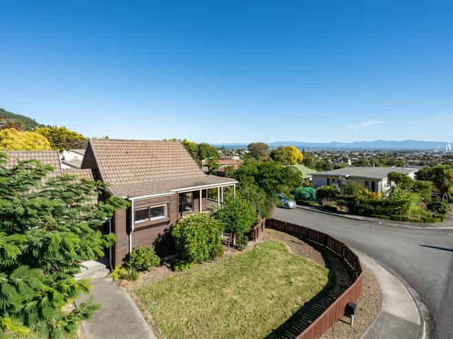 2 Snow Place, Richmond