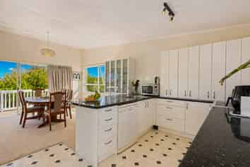 112 Kuranui Street, Thames