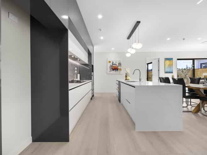 7&9  Tuwai & 24 Furlough Road, Opaheke